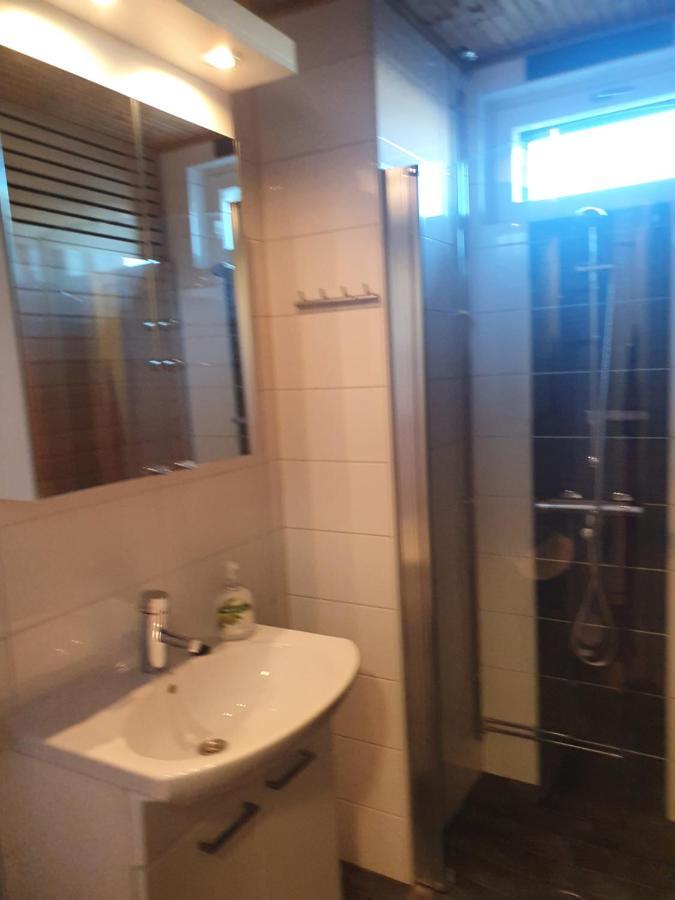 Moderni, Viihtyisae Pikkukaksio Saunalla Pori Extérieur photo